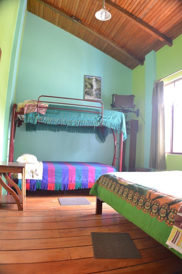 Hostal Princesa Maria Banos  Luaran gambar