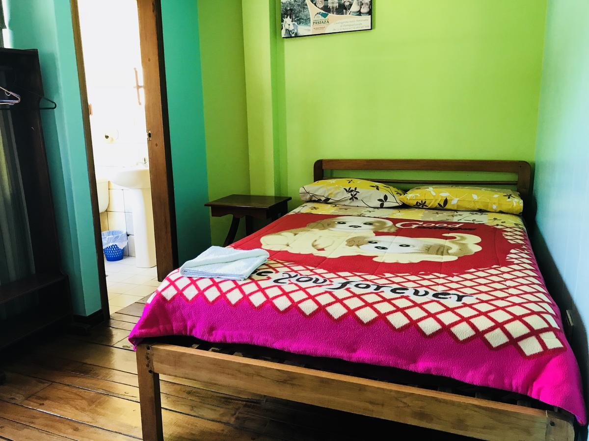 Hostal Princesa Maria Banos  Luaran gambar