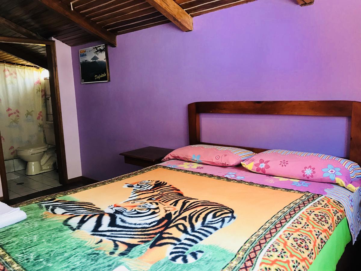 Hostal Princesa Maria Banos  Luaran gambar
