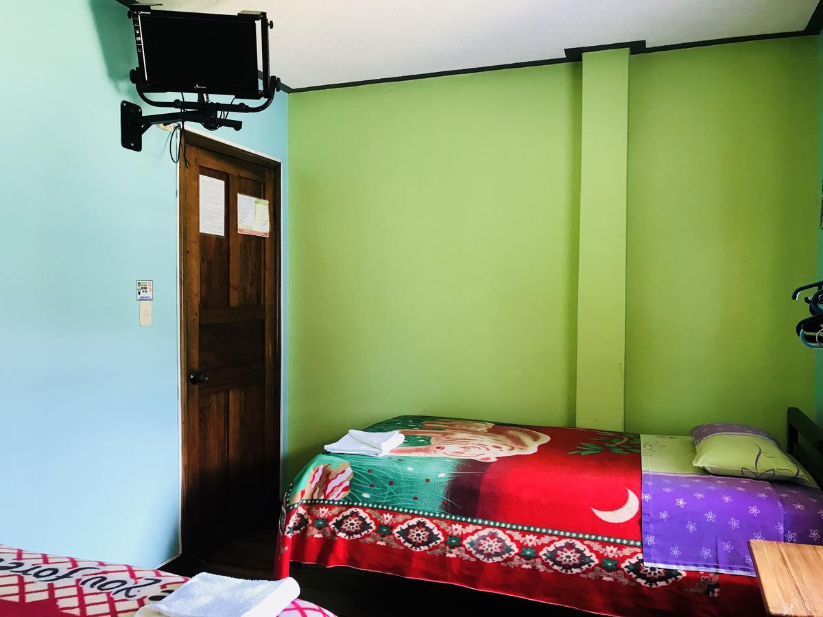 Hostal Princesa Maria Banos  Luaran gambar